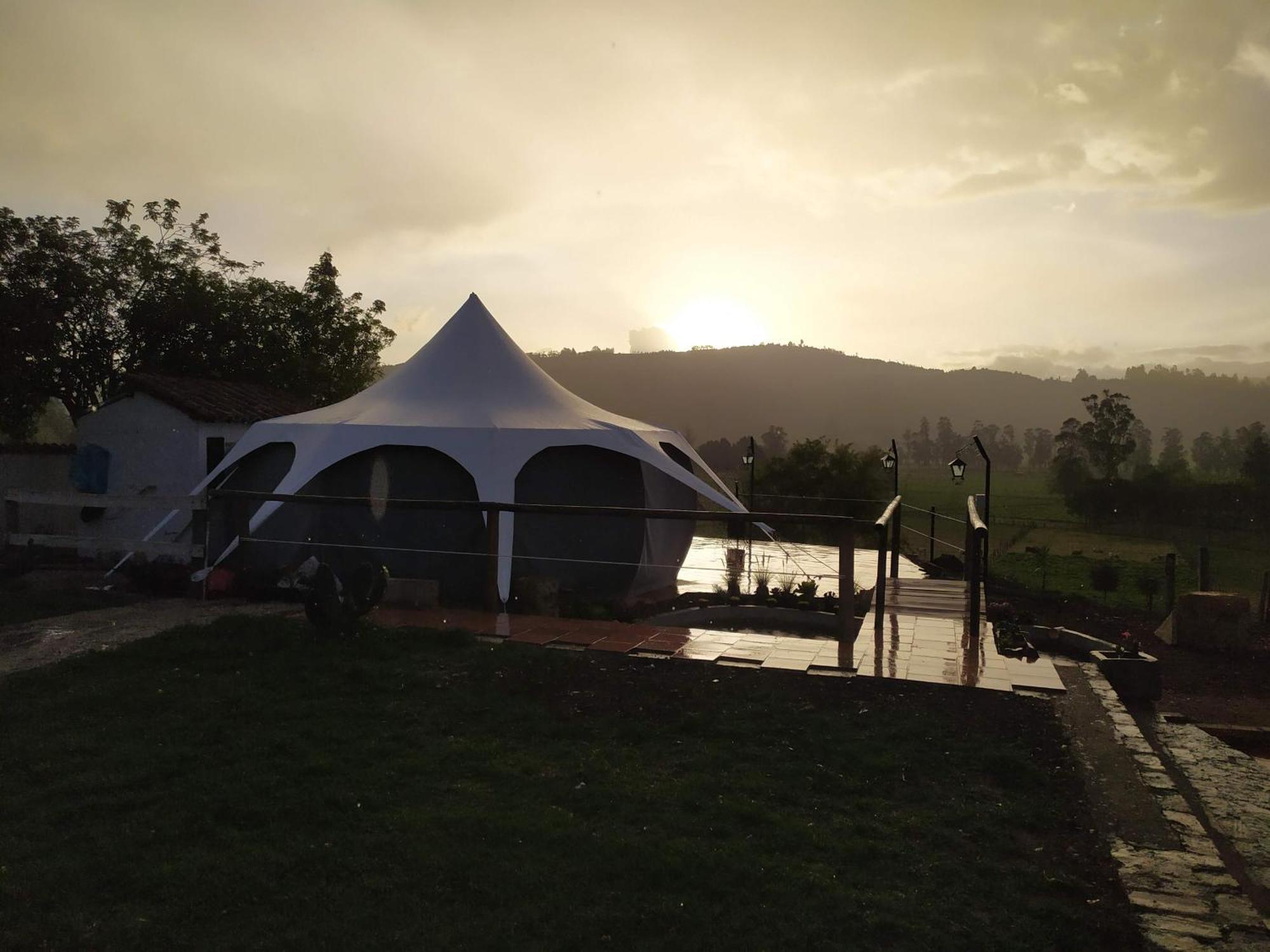 & Glamping De Ruana Por Boyaca Chalet *