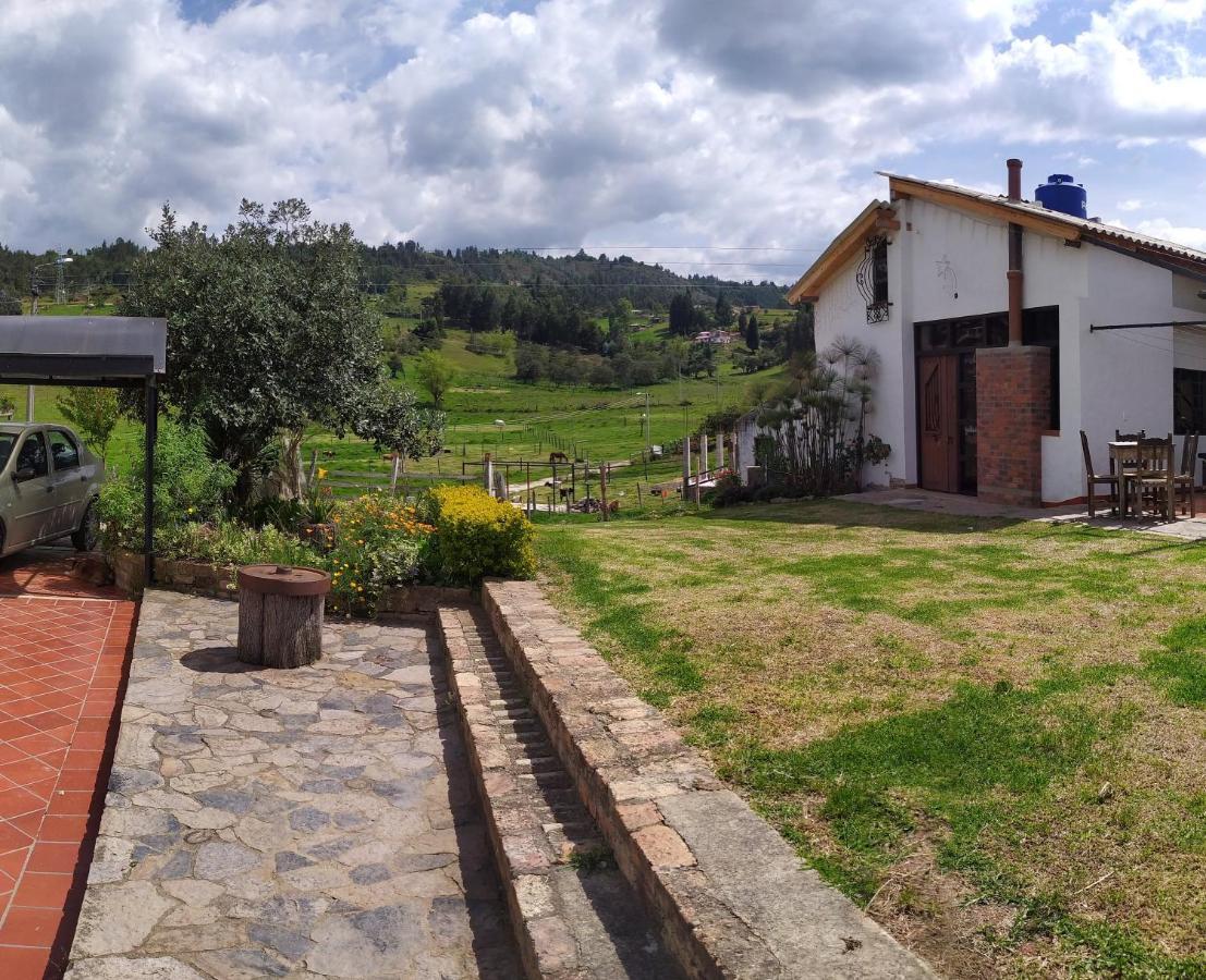 & Glamping De Ruana Por Boyaca Chalet *